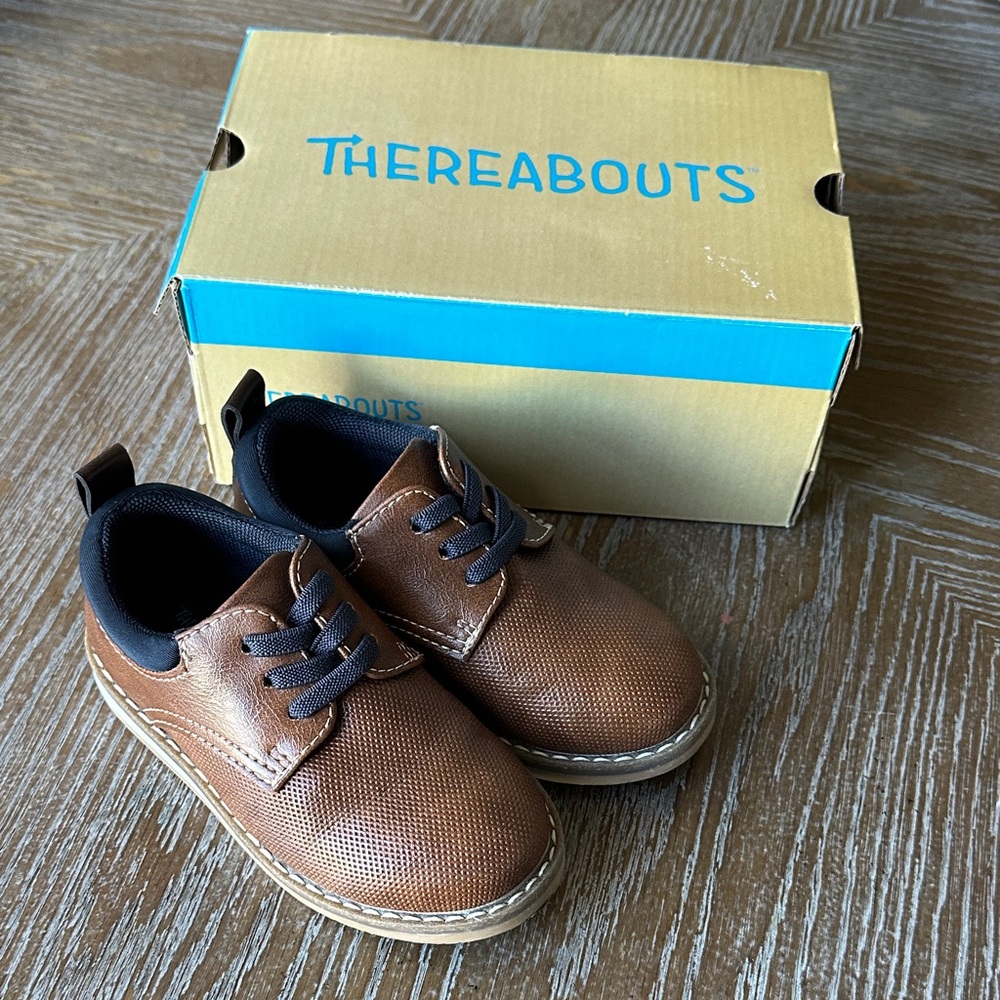 Thereabouts toddler boy shoes, size 8